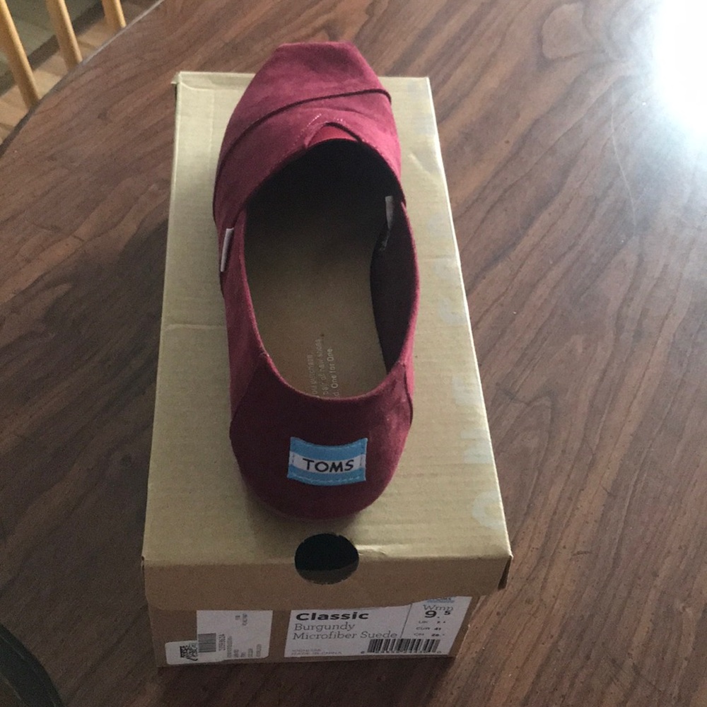 Toms